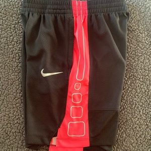 ❤️❤️ Girl’s Large Nike Dri-Fit Basketball Shorts